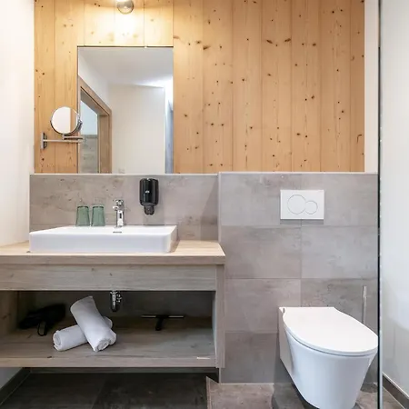 Apartment Apart33 2-3c *