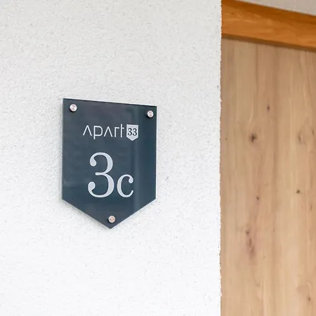 Apartment Apart33 2-3c *